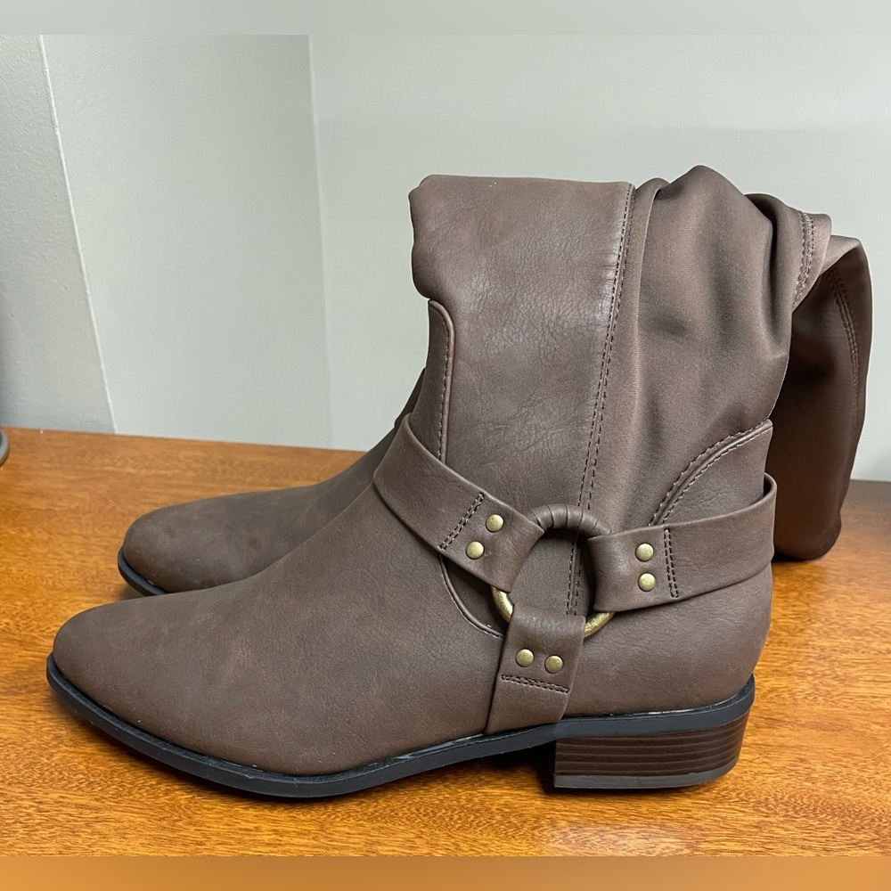 C.Comfort Est 1946 Womens Boots Brown Low Heeled Size 9